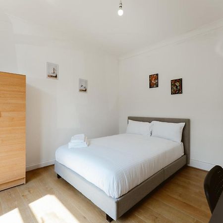 Plaistow Cosy Double Rooms - 8 ลอนดอน ภายนอก รูปภาพ