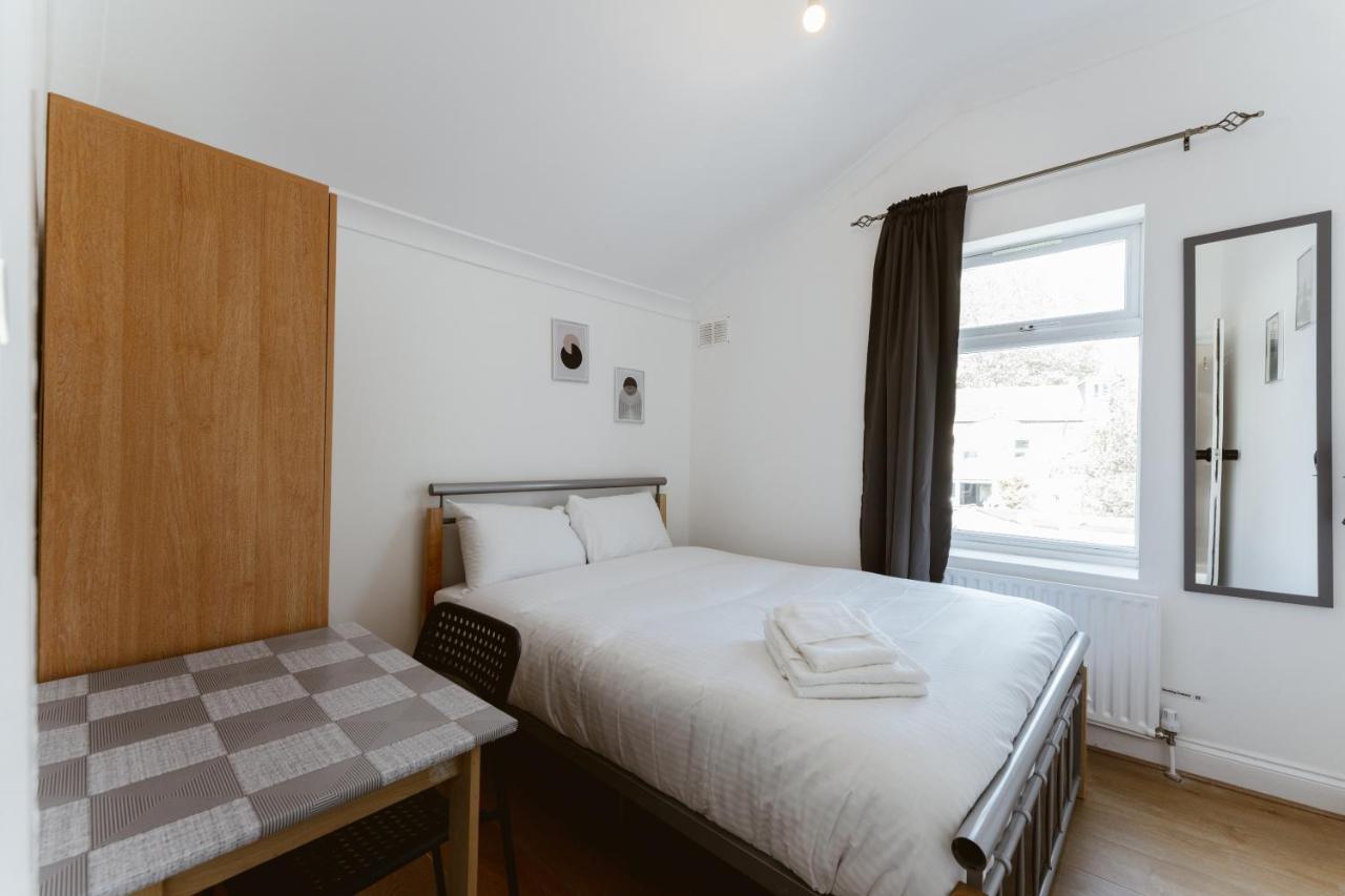 Plaistow Cosy Double Rooms - 8 ลอนดอน ภายนอก รูปภาพ