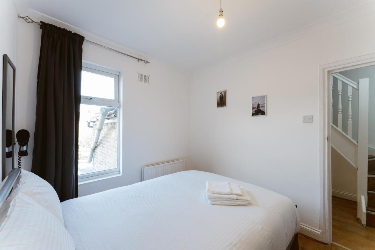 Plaistow Cosy Double Rooms - 8 ลอนดอน ภายนอก รูปภาพ