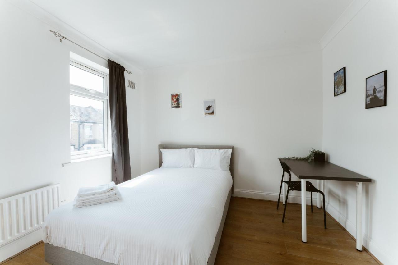 Plaistow Cosy Double Rooms - 8 ลอนดอน ภายนอก รูปภาพ